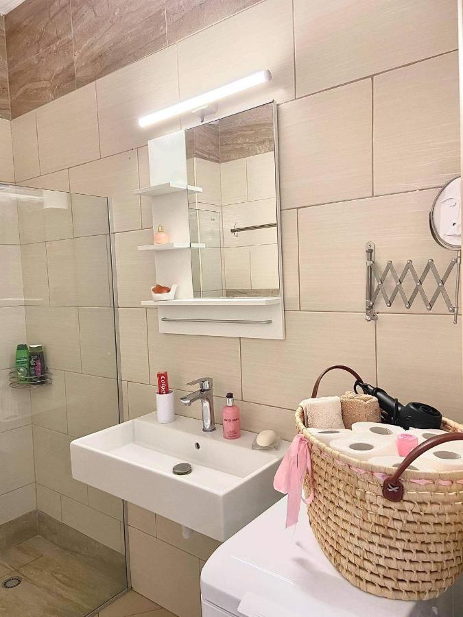 Iraa'S Apartment Sarande Ngoại thất bức ảnh