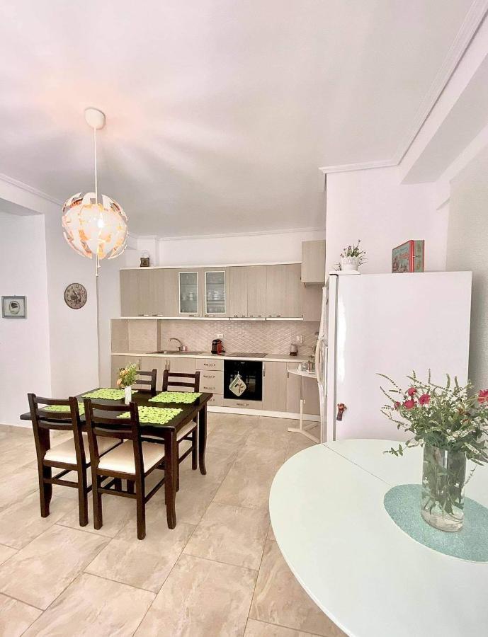 Iraa'S Apartment Sarande Ngoại thất bức ảnh