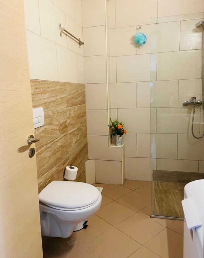 Iraa'S Apartment Sarande Ngoại thất bức ảnh