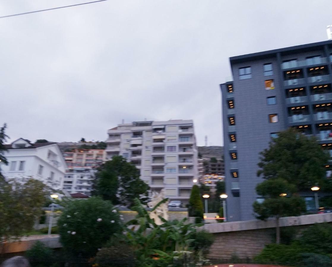 Iraa'S Apartment Sarande Ngoại thất bức ảnh